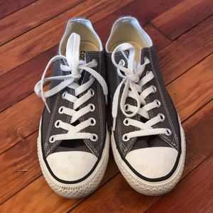 Grey converse